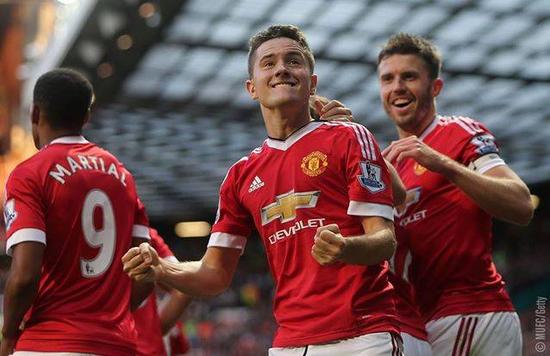 在此期间 在此期间